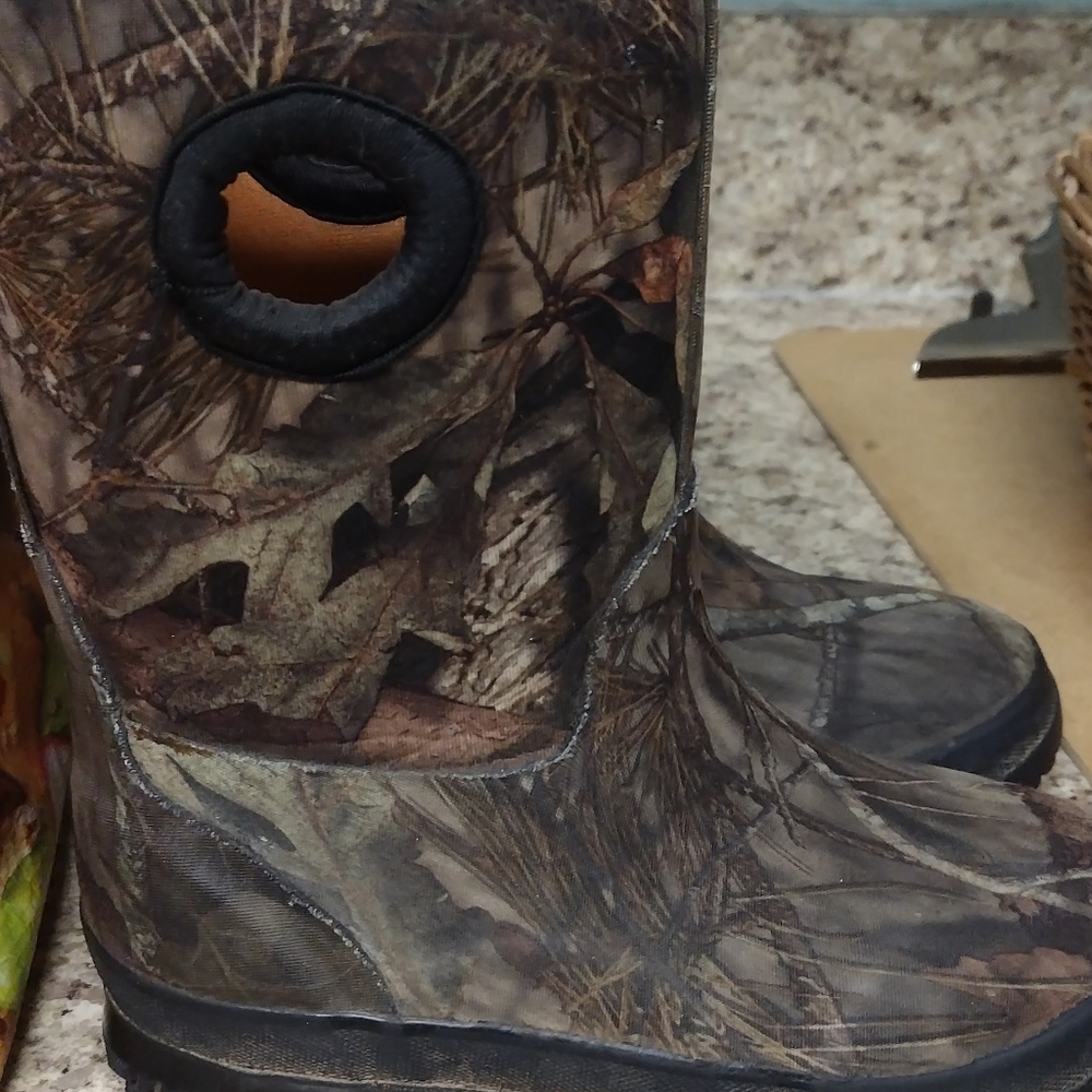 Little boys muck boots